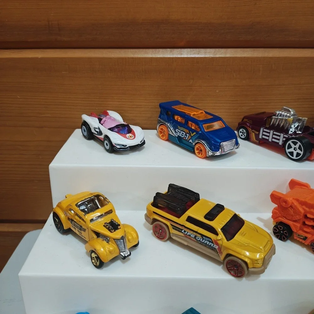 19 Piece Modern 2000-2026 Hot Wheels Funny Unrealistic Cars Loose Bundle Lot